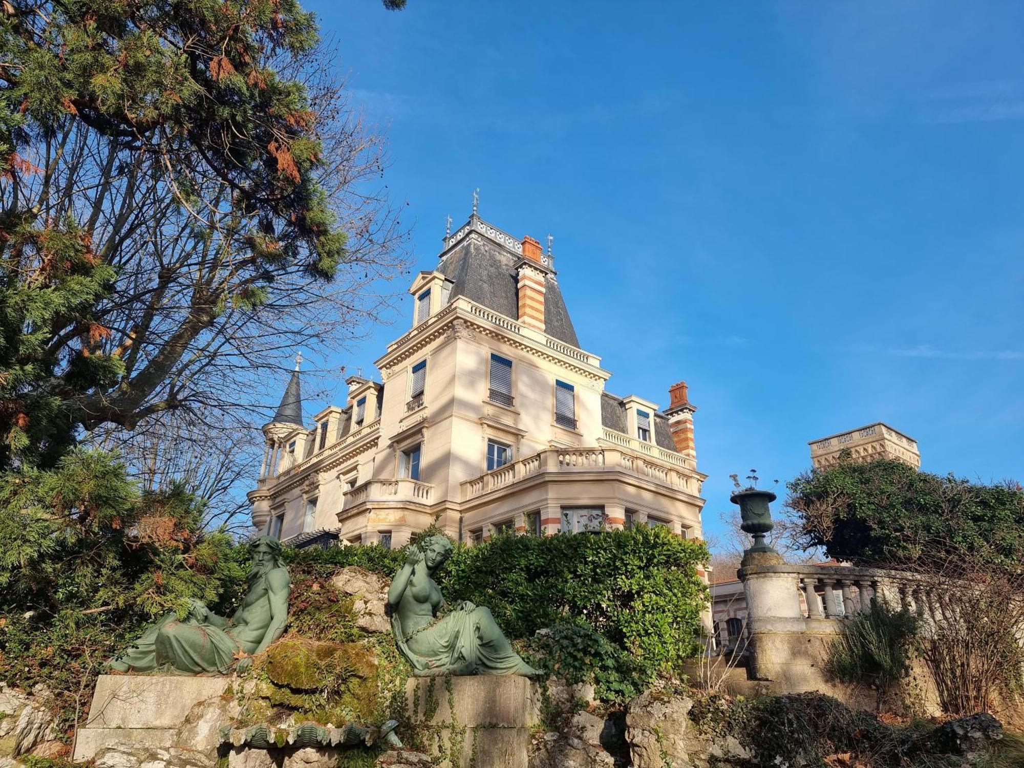 Hotel-Musee Villa Bagatelle Irigny Exterior photo